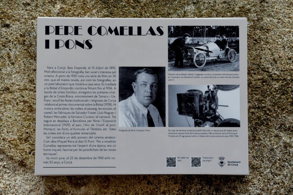 Placa commemorativa de Pere Comellas, cineasta de Corçà