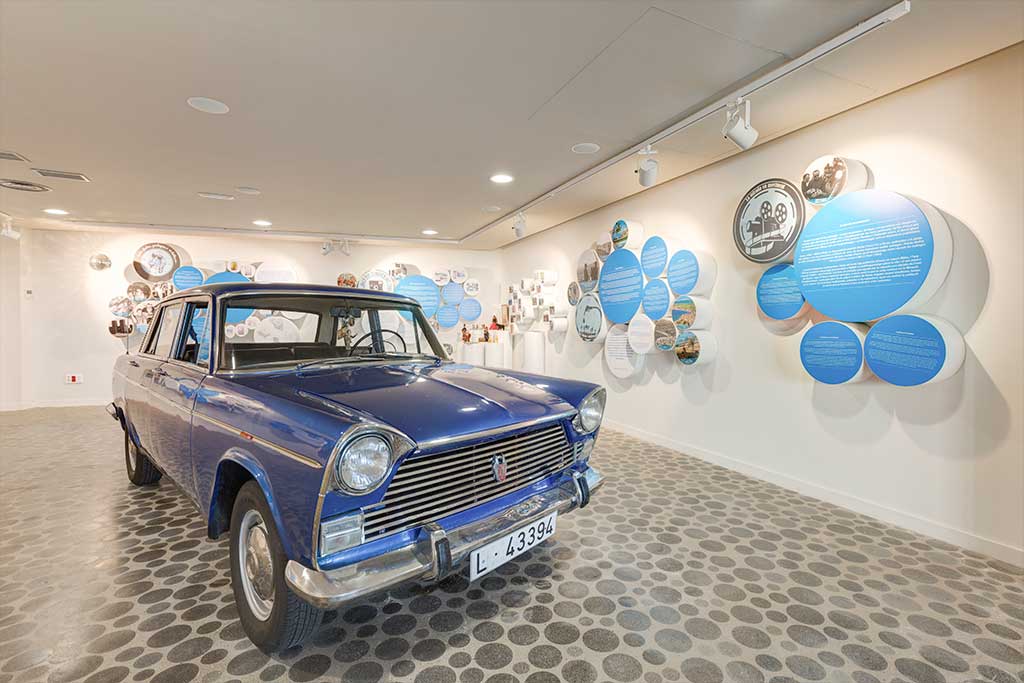 Exposició temporal sobre les repercusions i l'impacte del turisme al municipi de Roses als anys 60-70 (Alt Empordà)