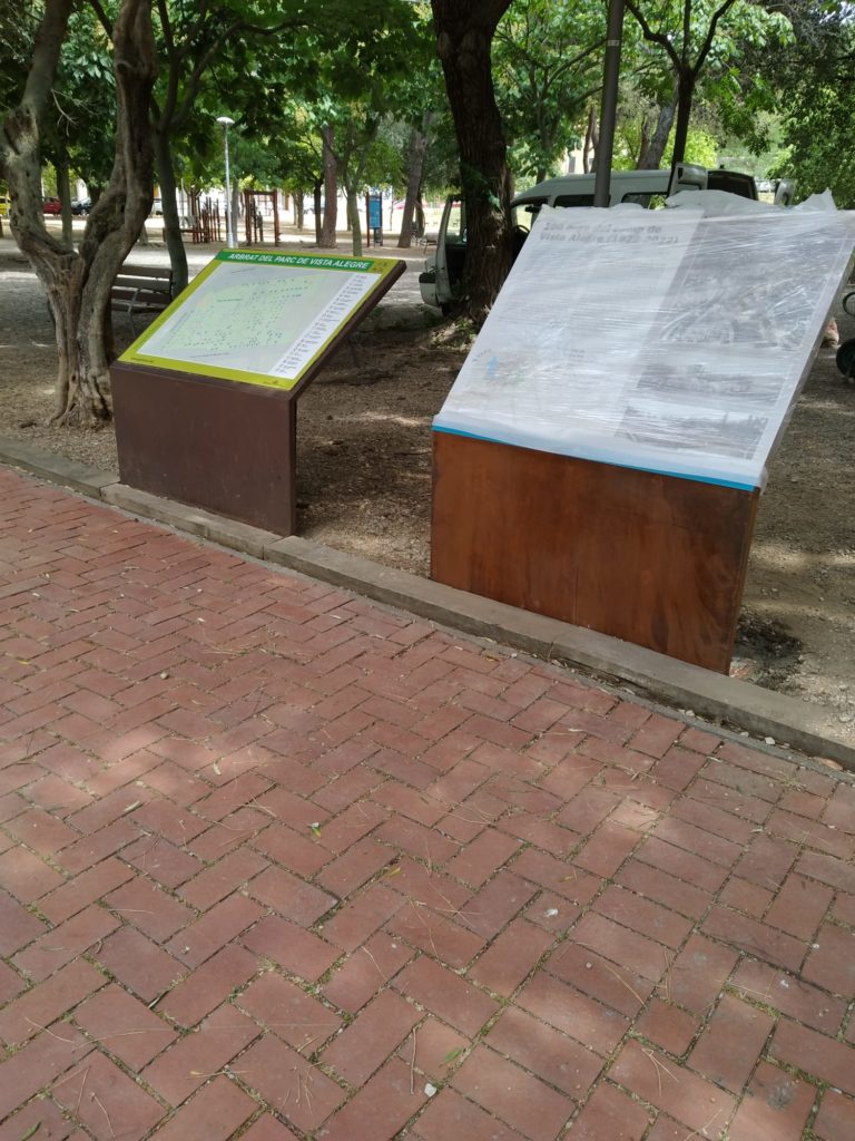 Faristol commemoratiu del centenari del camp de futbol de Vista Alegre de Girona