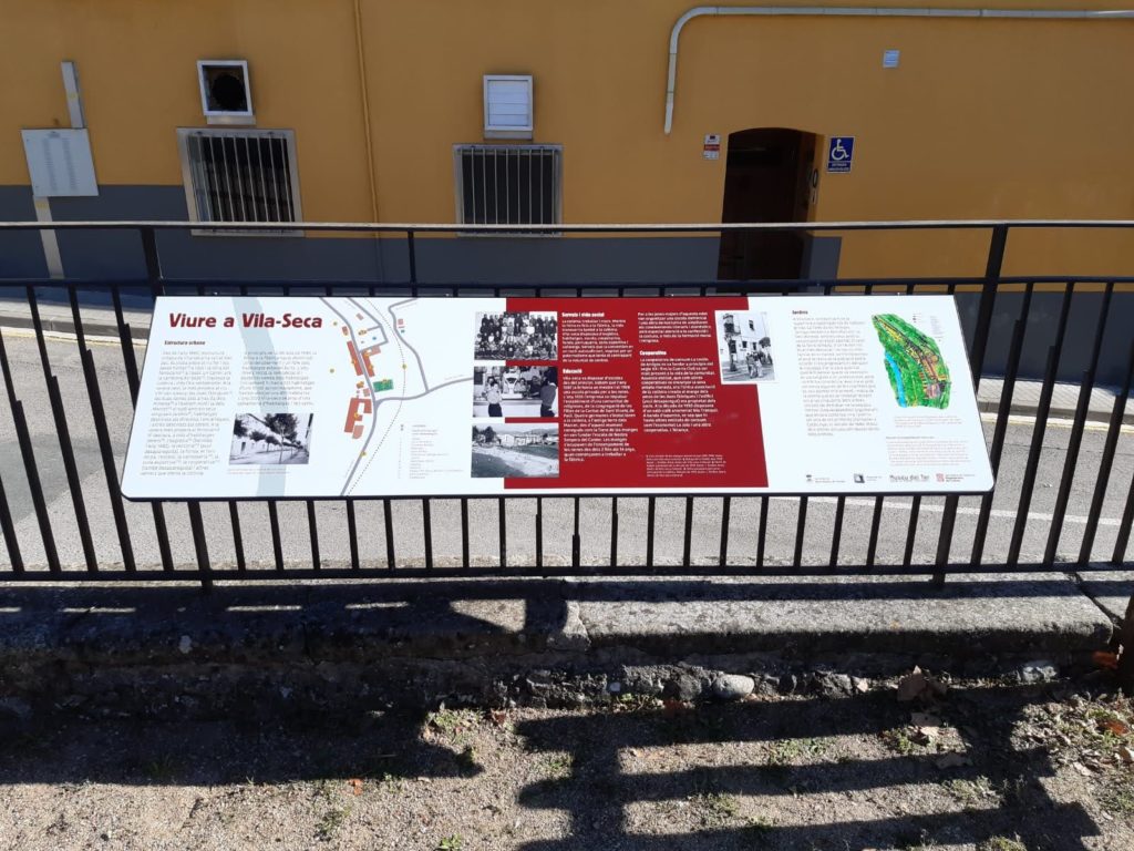 Senyalització de la Colònia de Vila-Seca de Sant Vicenç de Torelló