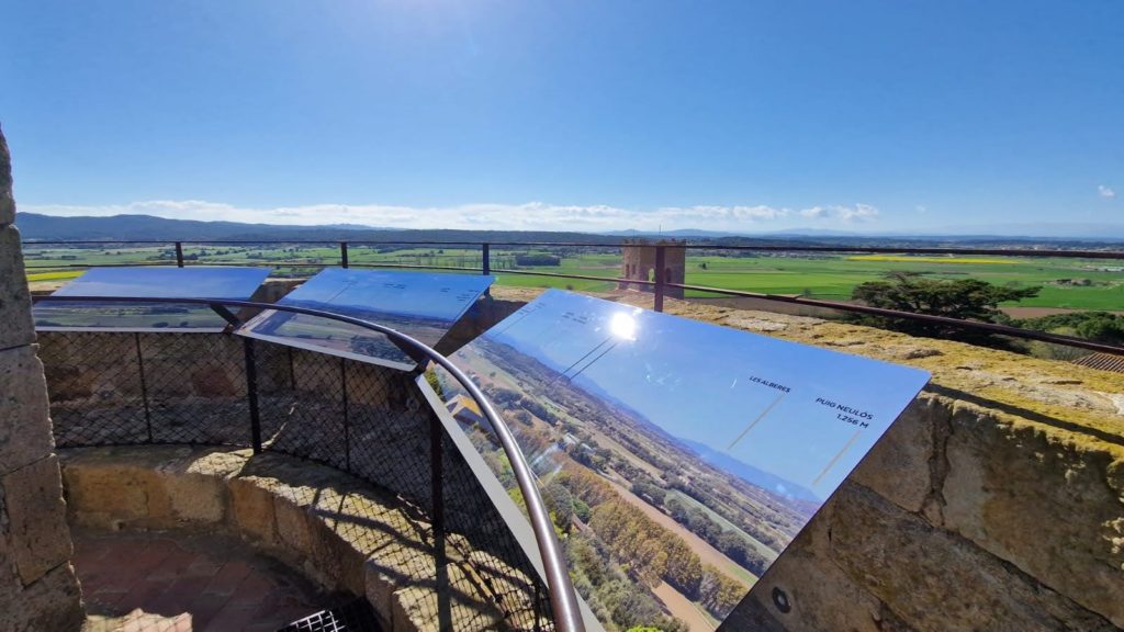Senyalització panormàmica de la Torre de les Hores de Pals
